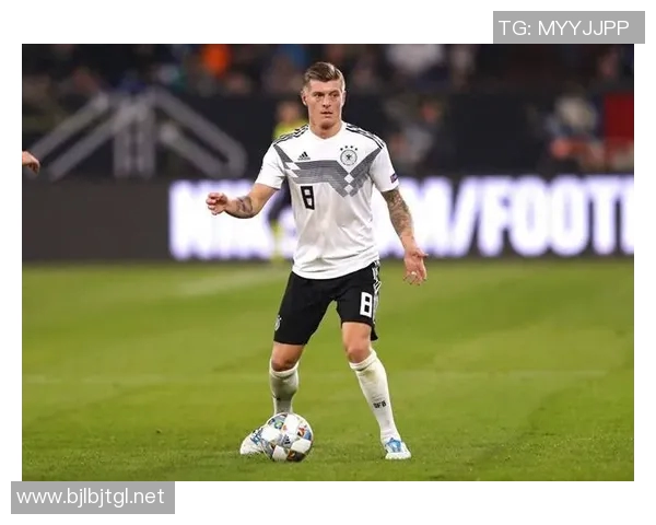 德国足球主帅的战术革新与球队未来发展展望 德国足球主帅的战术革新与球队未来发展展望